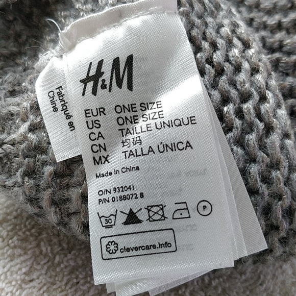 Knit Hat & Glove Set from H&M - Picture 7 of 9